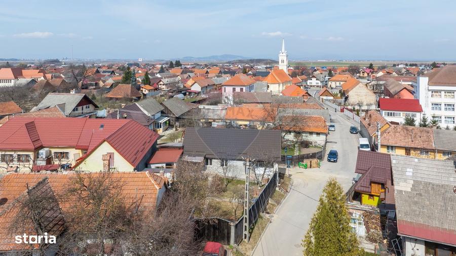 Casa individuala cu potential in zona centrala Sacele - 3