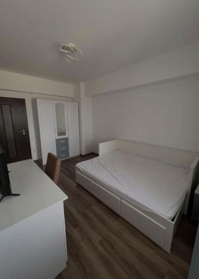 Caut colega apartament, 3 camere - 1