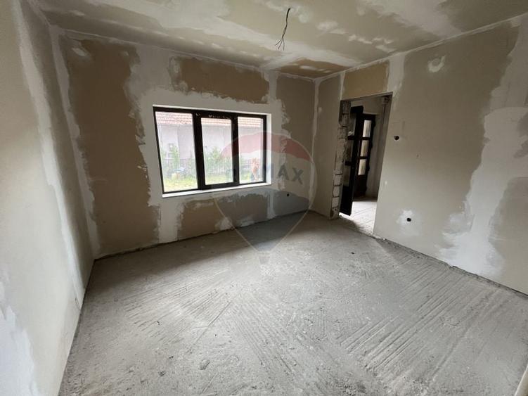 Casa de vanzare in Campulung la pret de apartament. - 18