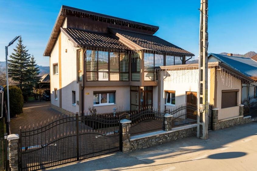 De vânzare vilă familială-tot confortul în Frasin-reducere de pret!!! - 1