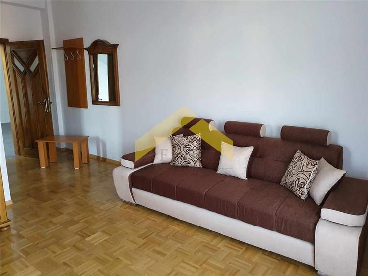 Casa pe colt cu teren de 2464 mp in ZONA MICALACA - 10