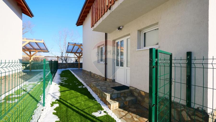 Casă / Duplex cu 3 camere de închiriat în zona Harmanului - 14