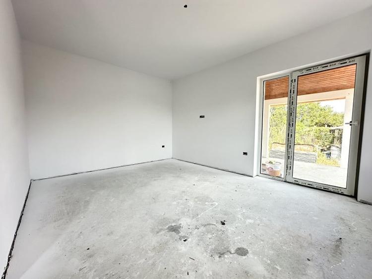 Duplex, 3 camere,  77 mp utili, 180 mp teren - Sanandrei - 2