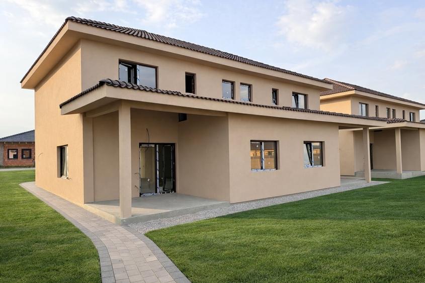 Duplex Premium cu 5 camere - Mosnita- toate utilitatile - zona Noul Lidl - 1