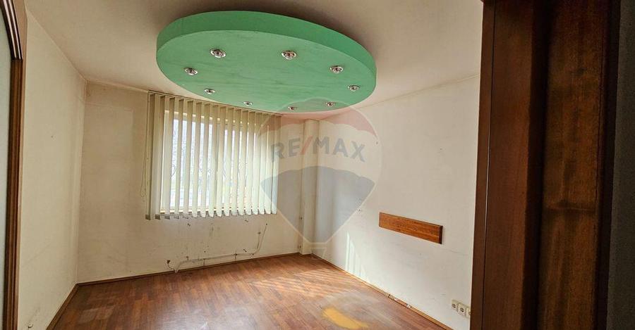 Spa?iu comercial - 5