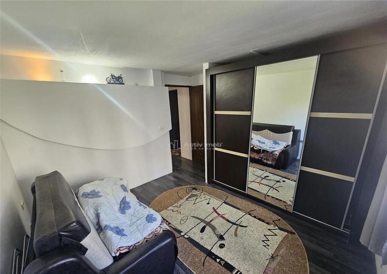 Resita, 2 Cam. Dec., Mobilat Utilat, Micro 4 - 13