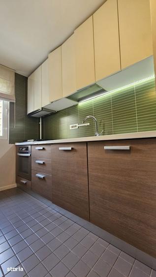 Inchiriere 4 camere Dristor metrou - 2