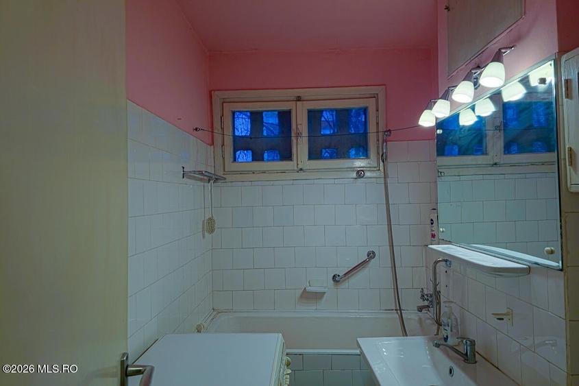 Gheorghe Lazar - 4 Camere, Decomandat, Etaj 3, 2 Bai, Centrala Proprie - 11