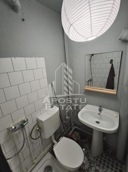 Garsoniera la etajul 2, mobilata, zona Complexului Studentesc - 8