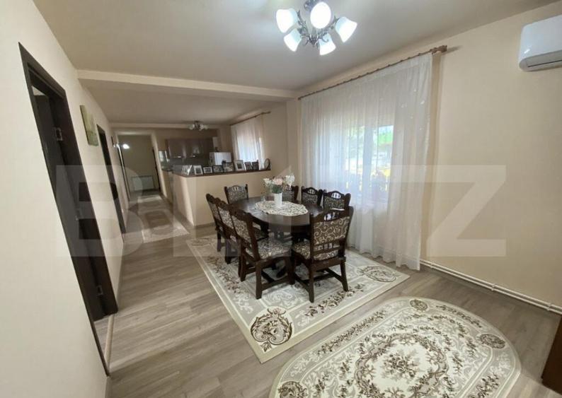 Casa de vanzare, spatiu comercial in suprafata 220 mp, in l - 18