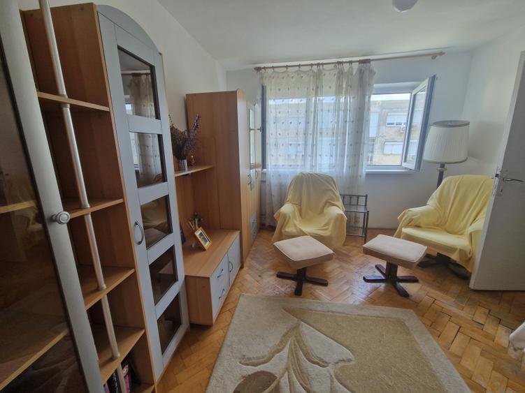 Pe frumoasa strada Platanilor, renumita pentru zona inverzita-zona IOSEFIN-mobil - 5