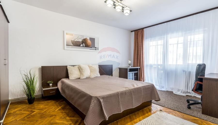 3 camere, etaj 2, 2 balcoane, decomandat, str. Slatina, COMISION 0% - 4