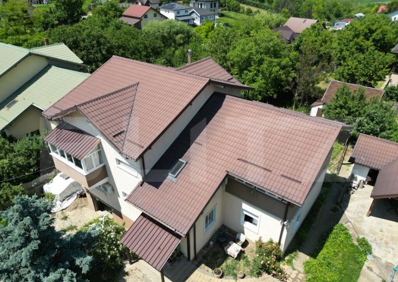 Casa cu 7 camere, 400 mp, 1500 mp de teren, Breazu - 13