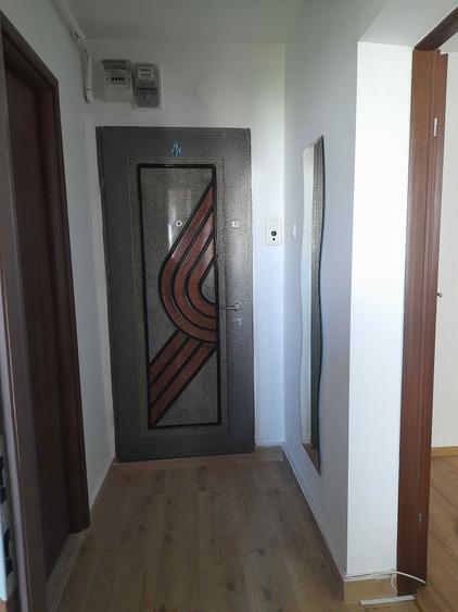 Ofer spre inchiriere garsoniera zona Astra - 8