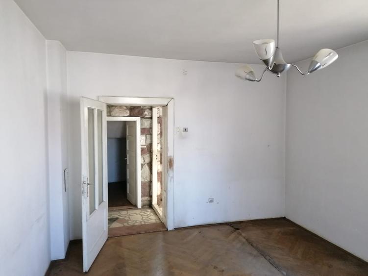 Casa zona Grivitei cu teren de 1000 mp. - 7