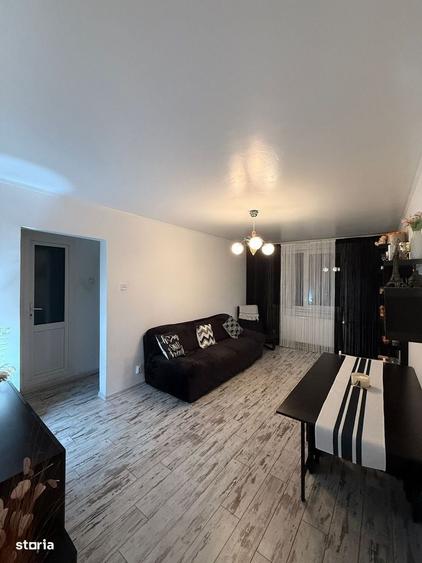 Apartament 4 camere de vanzare in Berceni Al.Obregia - 1