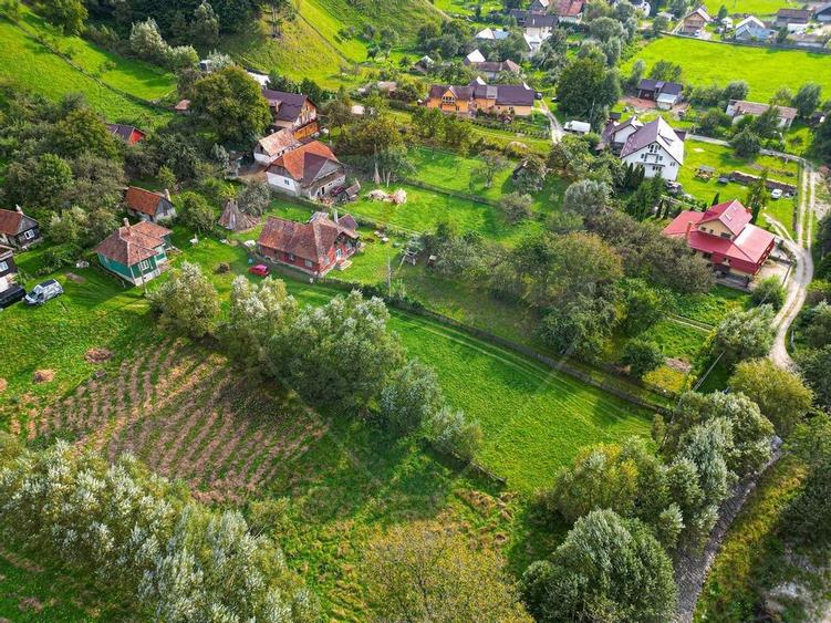 Teren 6,135mp Moieciu de Jos / Strada Principala - 2