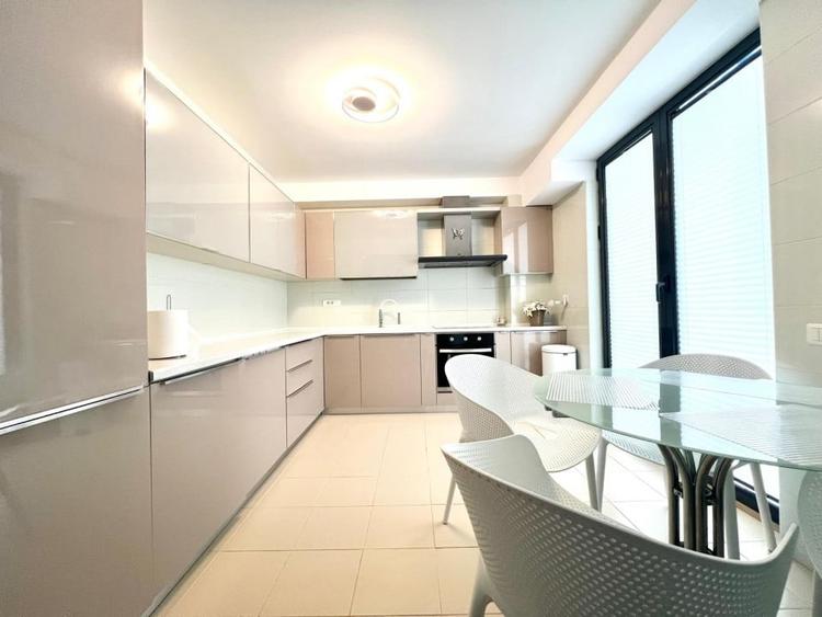 NOU / DEOSEBIT / TERASE GENEROASE / COMPLET MOBILAT SI UTILAT - 12