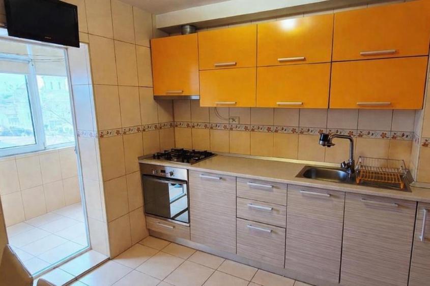 Apartament 2 camere decomandat - Km.5 - 87.000 euro (Cod E13) - 4