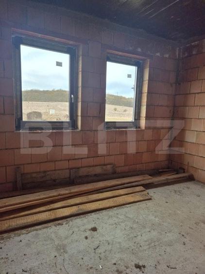 Vila noua de vanzare la intrare in Corunca - 6