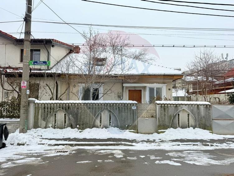 Casă de vanzare cu curte | 4 camere | Zona Gorjului | Teren generos - 1