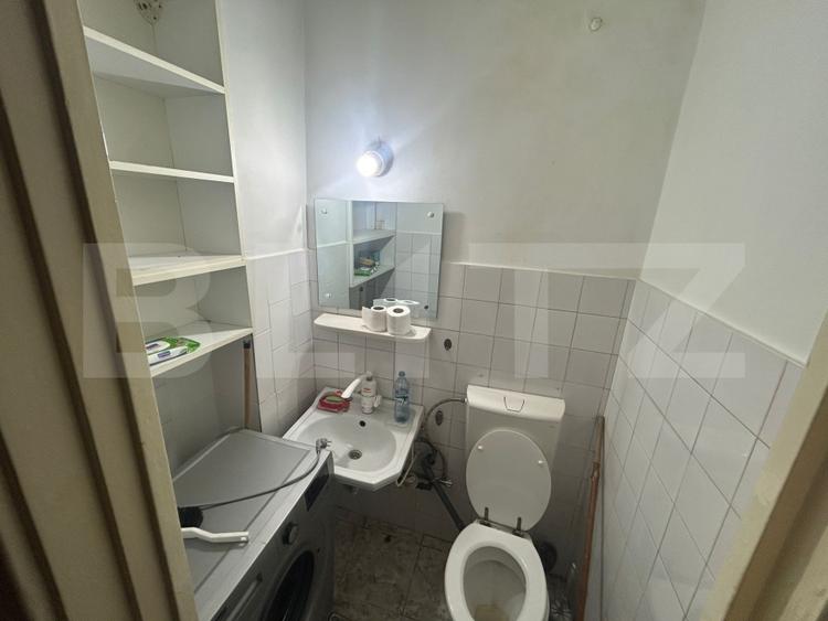 Apartament cu 4 camere, 70 mp, zona Podu Ros - 9