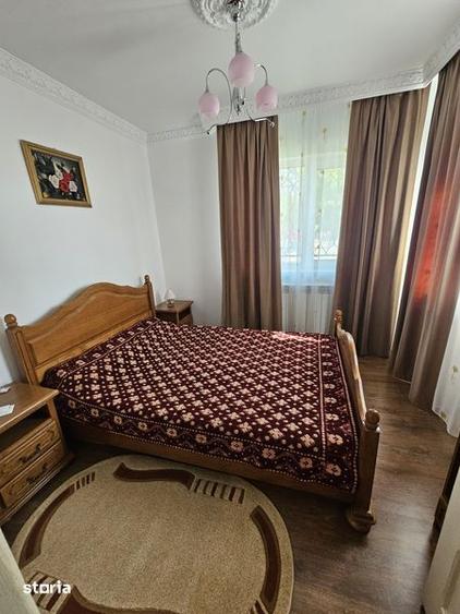 Casa Garbovi de vanzare langa biserica si parc - 3