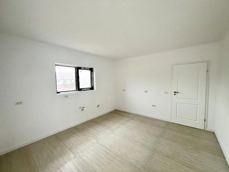 Finalizata, Casa Individuala, Asfalt - 5