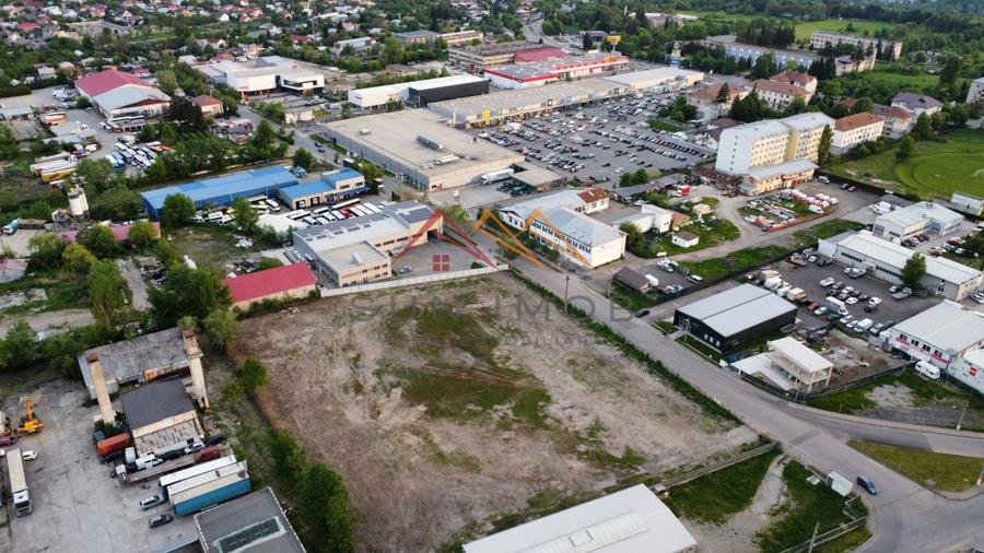 Teren intravilan 9600 m2, central, zona comerciala, Campina, Prahova - 1