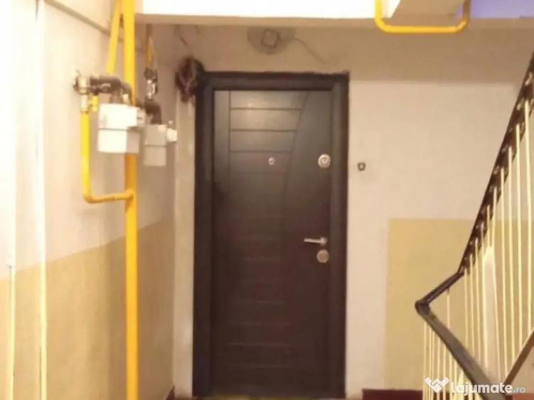 Apartament 3 camere, ultra central, Bals - 2