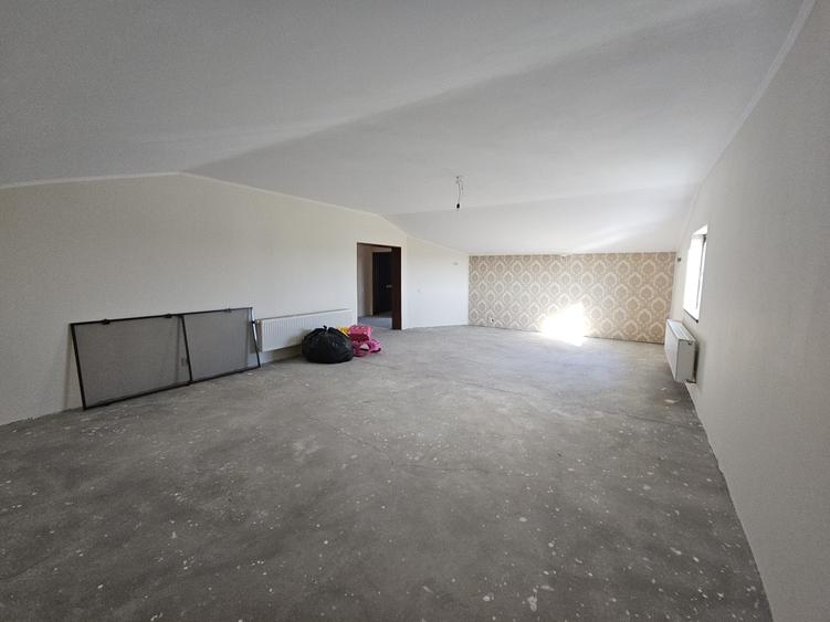 Casa 12 Cam | 477 mp Utili | Teren 1200 mp | Locuit/Azil/Gradinita | Comision 0 - 2