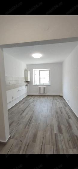 Apartament de vanzare Andrei Mure?anu, etajul 2 - 4