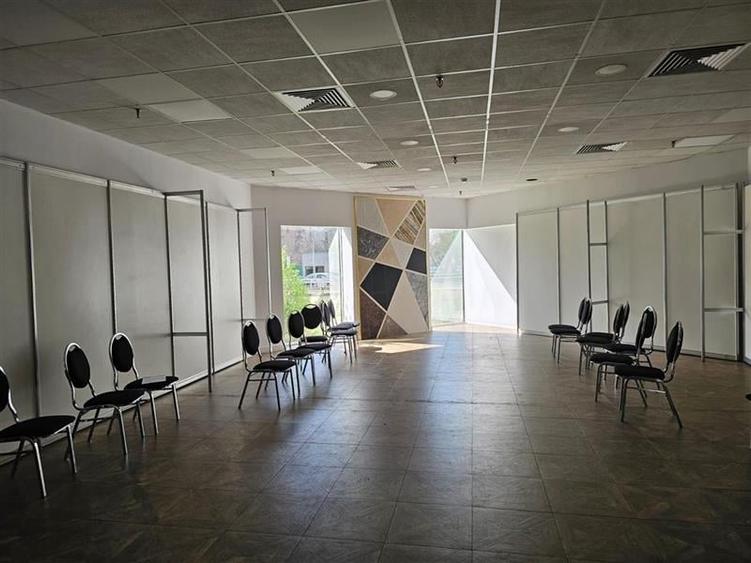 Inchiriere Spatii Comerciale de la 37 mp - 18