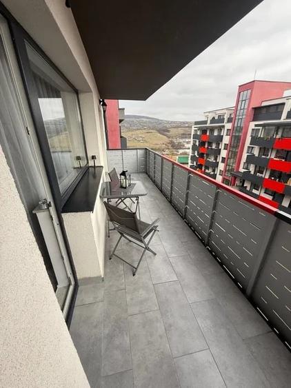 Apartament cu 3 camere, 57 mp, etaj intermediar, loc de parcare, zona Petrom - 8