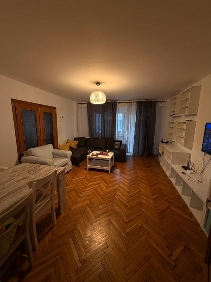 Apartament 3 camere - in bloc de 4 etaje, loc parcare inclus - 3