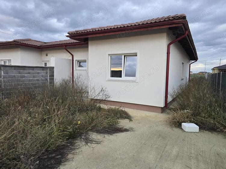 Duplex pe parter de inchiriat 500euro luna - 1