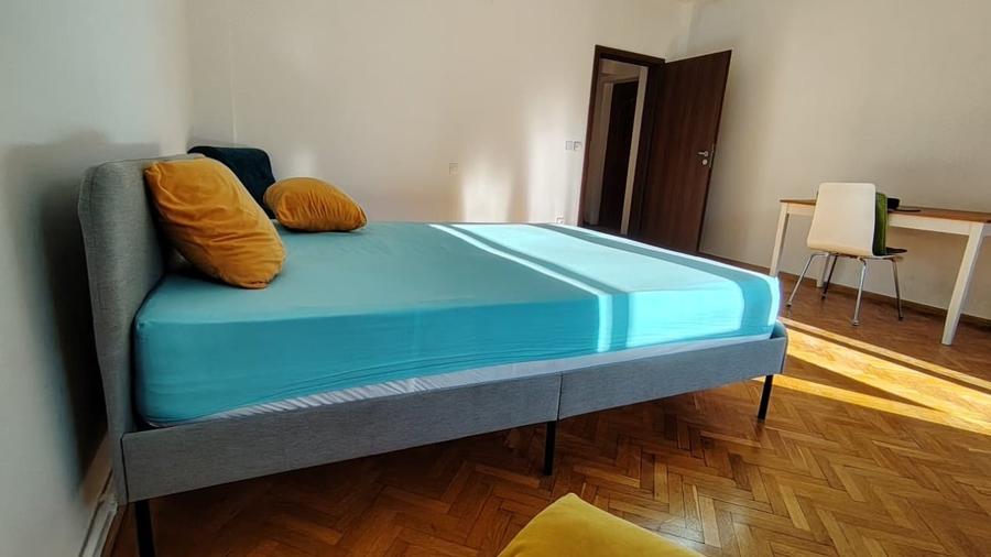 Garsonieră decomandată, mobilată în Ultracentral
