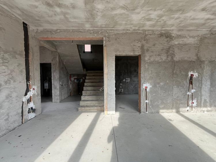 De vanzare vila individuala 5 camere zona noua Tunari - 12