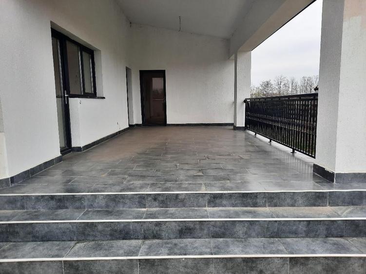 FARA COMISIOANE casa P+M cu 5 camere mari 4 bai 3 dresinguri finisata LA CHEIE - 57