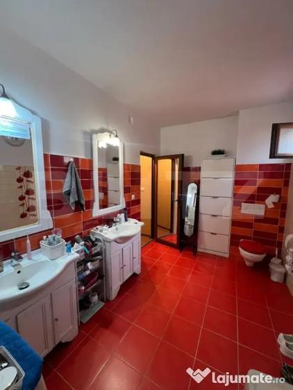 Casă cu 4 camere cu Teren 637 Mp în Titulescu