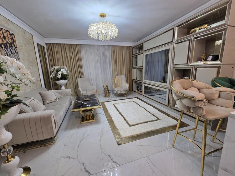 Apartament cu 4 camere decomandat, mobilat în Metalurgiei