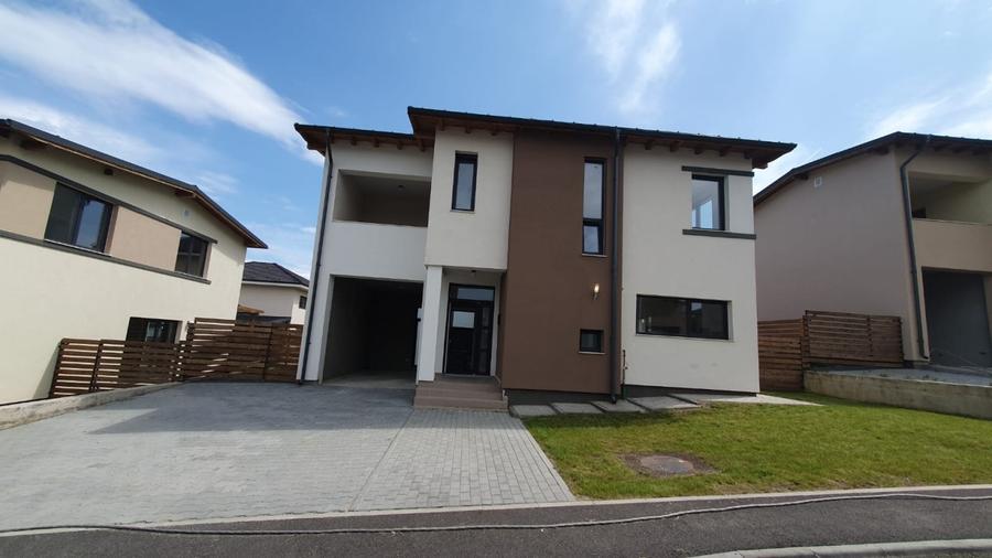 Casa individuala cu 4 camere de inchiriat , Dezmir - 1