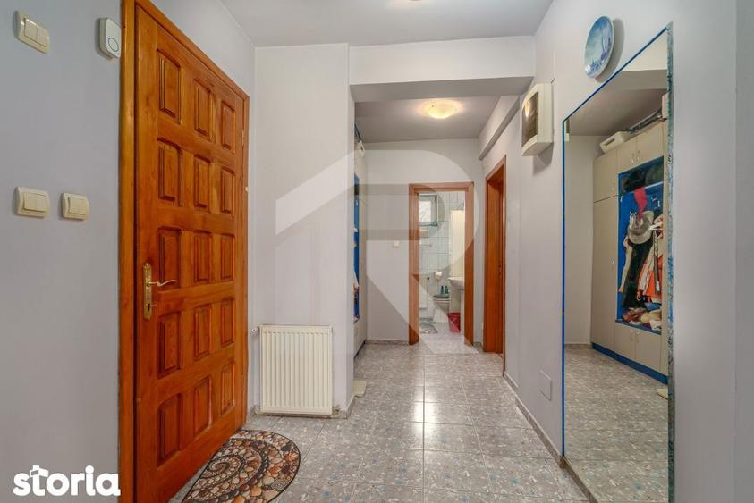 Casa spatioasa cu vedere la Lacul Grivita | 5 dormitoare | teren 793 m - 4
