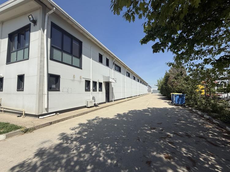 Spațiu industrial, de 5,000 mp, în Dragomirești-Vale