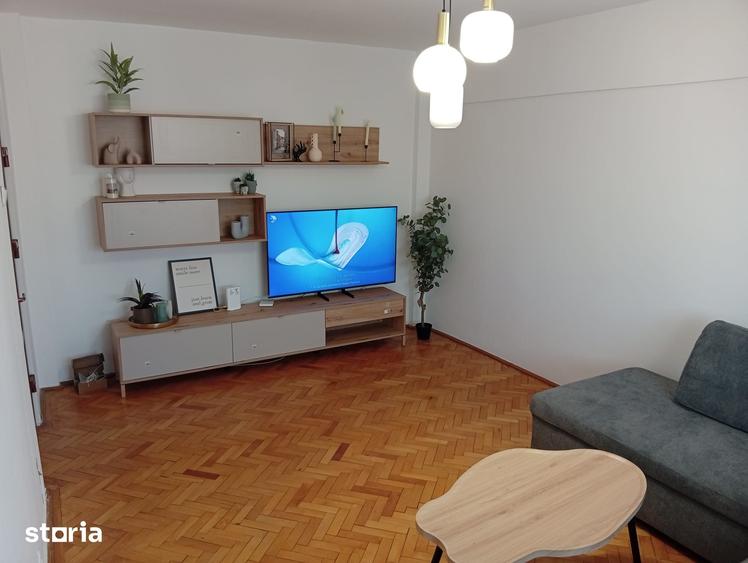 Apartament cu 2 camere decomandat în Aurel Vlaicu