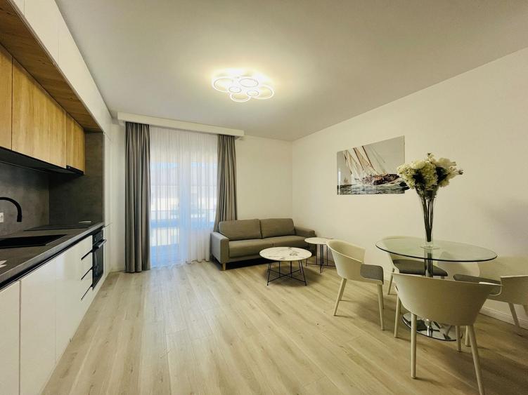 Apartament cu 3 camere decomandat în Hipodrom 3