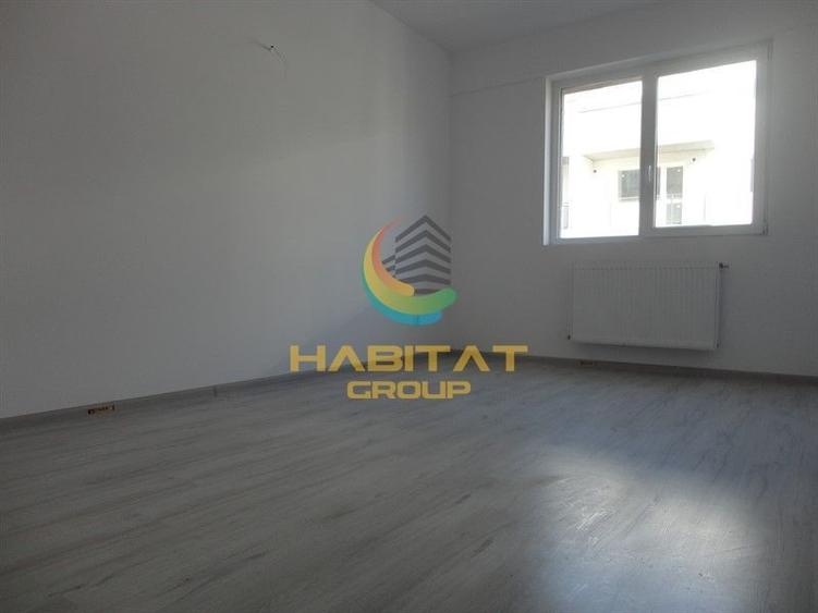 Apartament cu 3 camere decomandat în Berceni