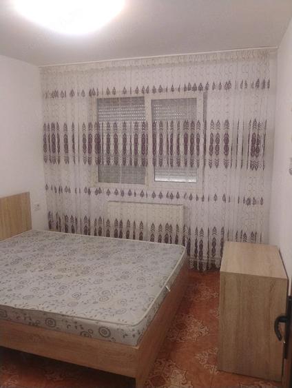 Apartament cu 2 camere nedecomandat în Obor