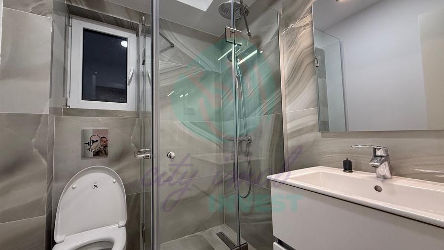 Apartament cu 3 camere semidecomandat în Polonă