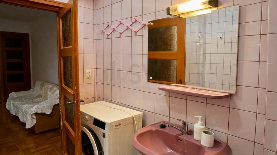 Apartament cu 2 camere decomandat, mobilat în P-ța Romană
